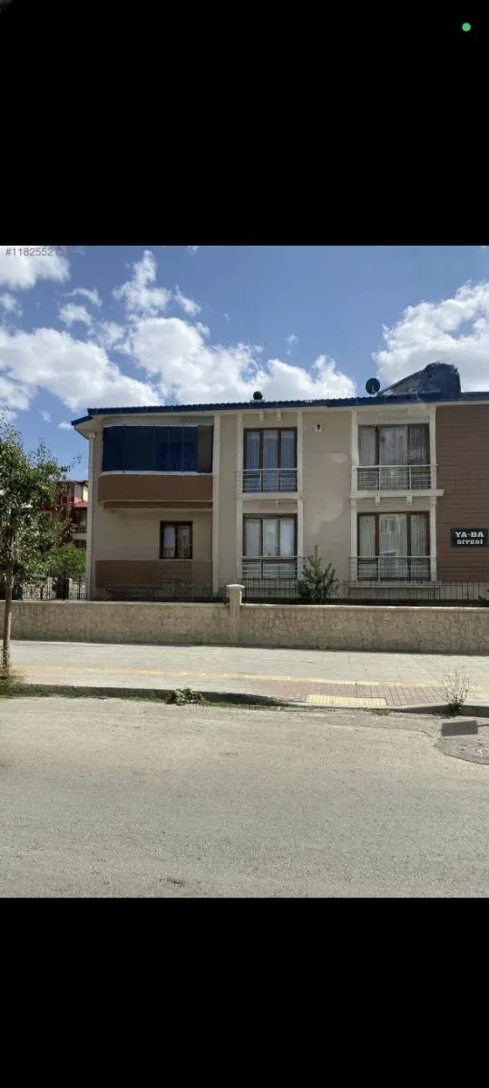 Palandöken Hüseyin Avni Ulaş'ta 2. Kat 180 m² 3+1 Kiralık Daire