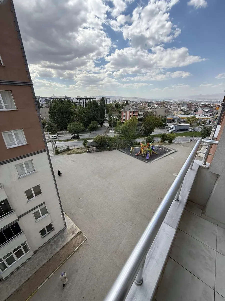 Yakutiye Lalapaşa'da 5. Kat 145 m² 3+1 Kiralık Daire - Fotoğraf 12
