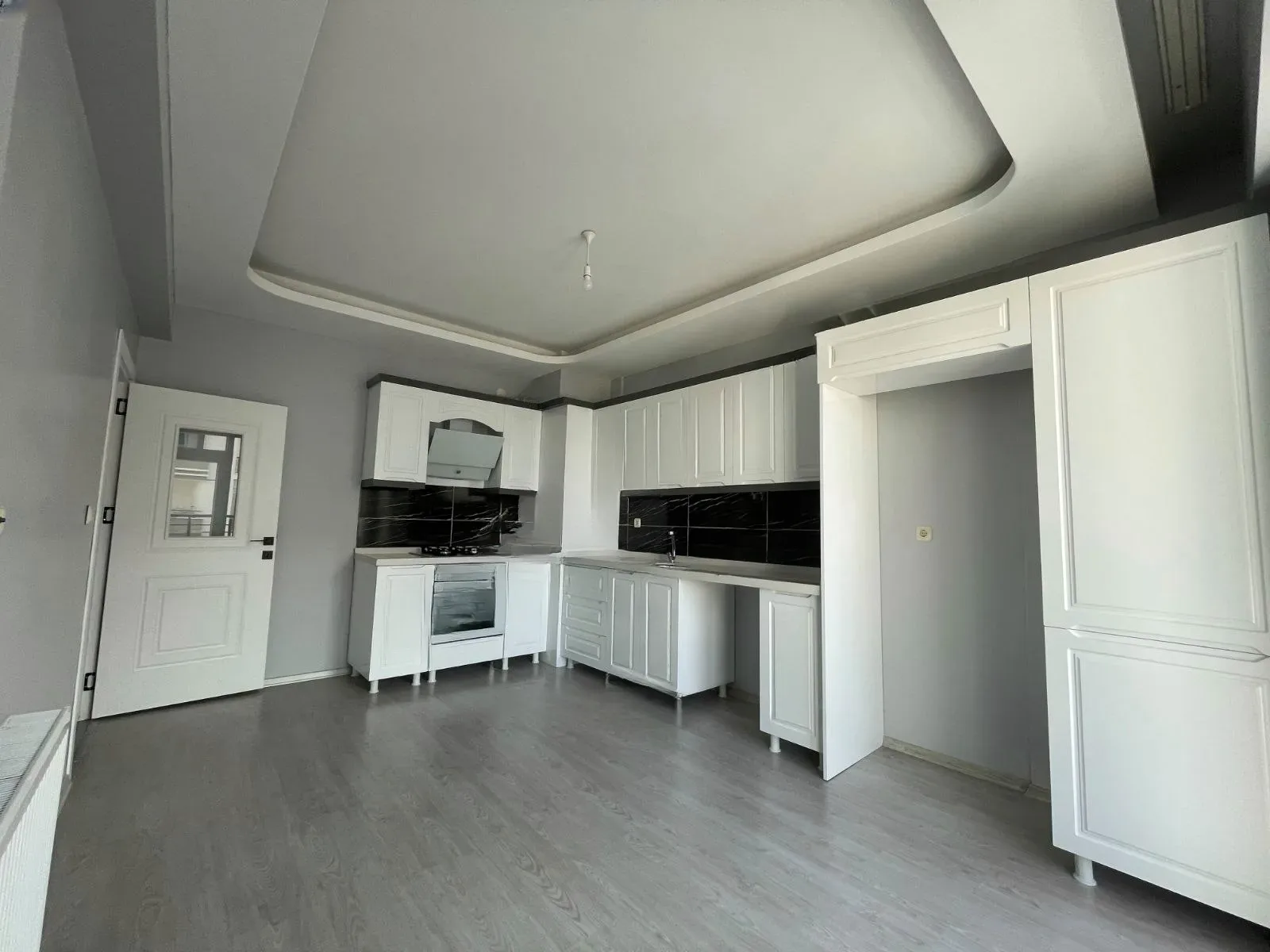 Yakutiye Terminal'da 3 Yaşında 5. Kat 145 m² 3+1 Kiralık Daire - Fotoğraf 3
