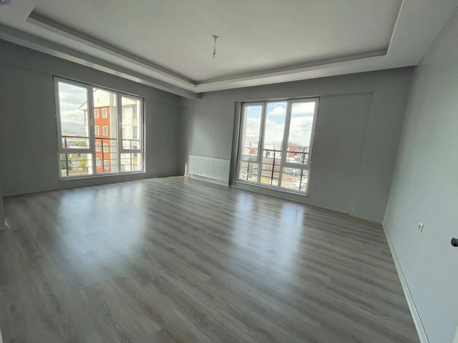 Yakutiye Terminal'da 3 Yaşında 5. Kat 145 m² 3+1 Kiralık Daire - Fotoğraf 5