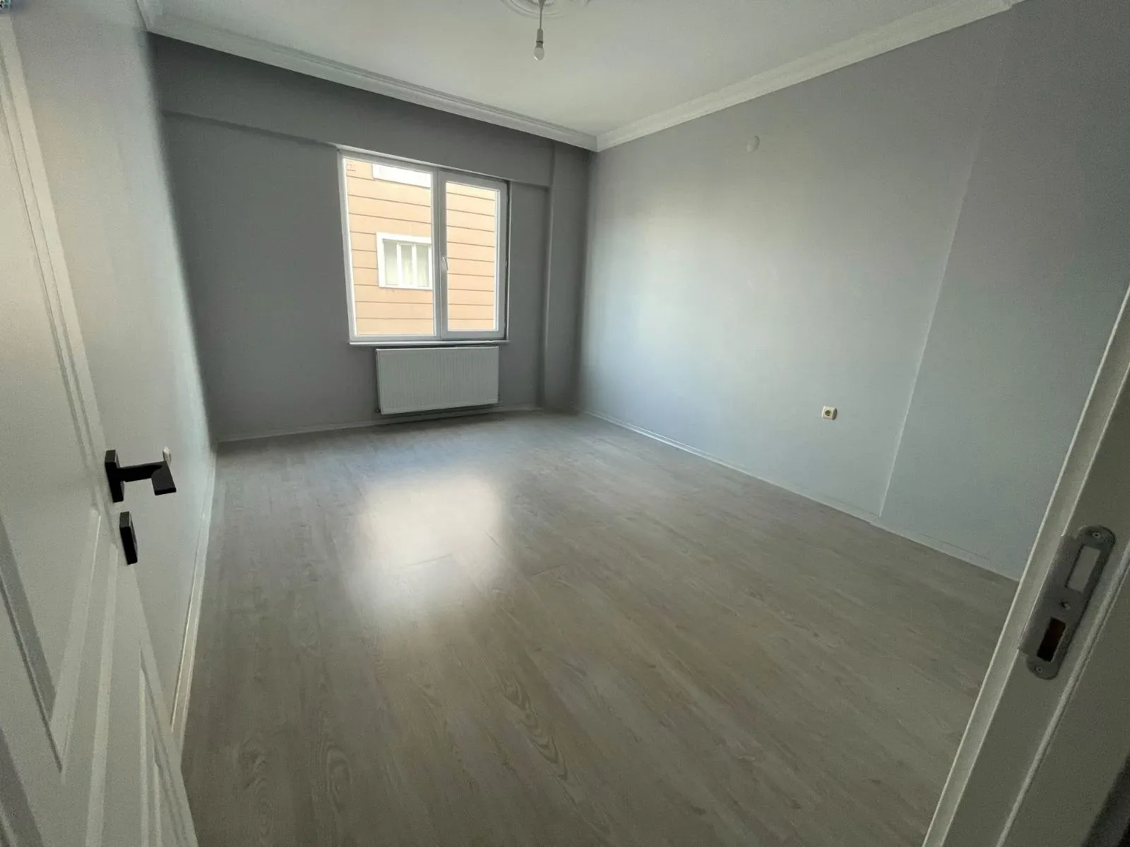 Yakutiye Terminal'da 3 Yaşında 5. Kat 145 m² 3+1 Kiralık Daire - Fotoğraf 7