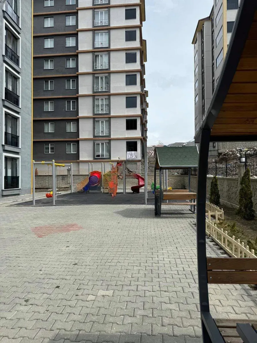 Palandöken Hüseyin Avni Ulaş'ta 3 Yaşında 6. Kat 210 m² 4+1 Kiralık Daire - Fotoğraf 20