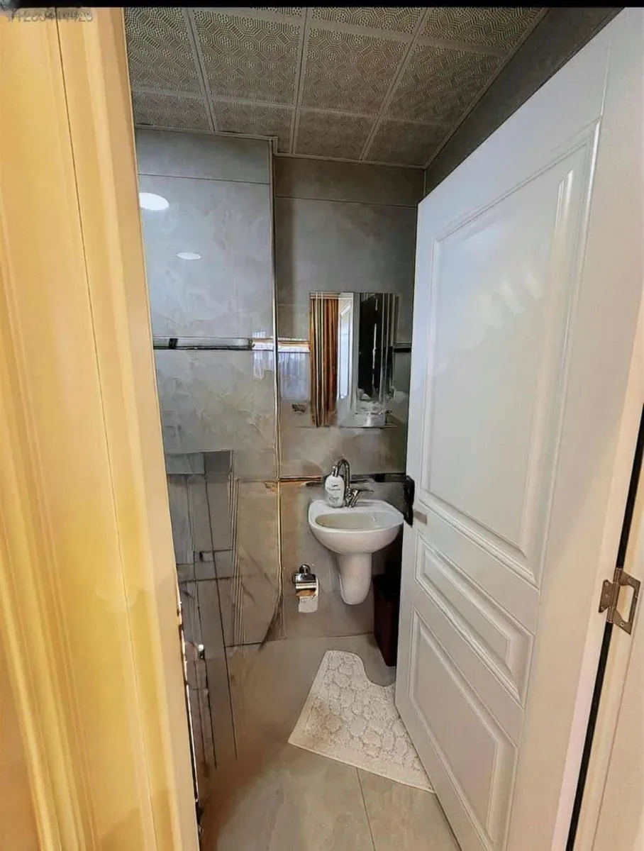 Aziziye Merkez'de 2 Yaşında 2. Kat 220 m² 4+1 Satılık Daire - Fotoğraf 18
