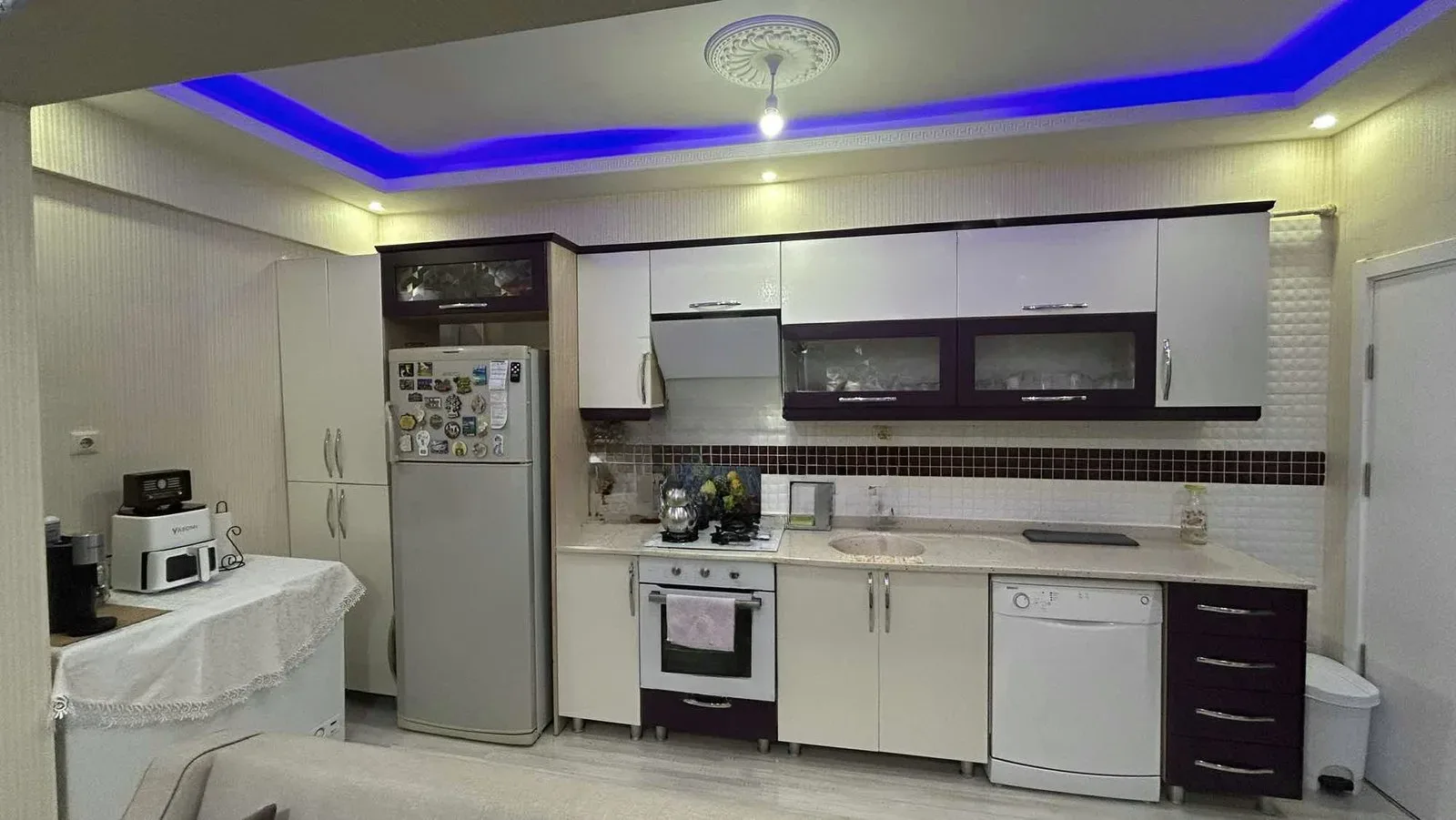 Aziziye Merkez'de 1. Kat 135 m² 3+0 Satılık Daire - Fotoğraf 3