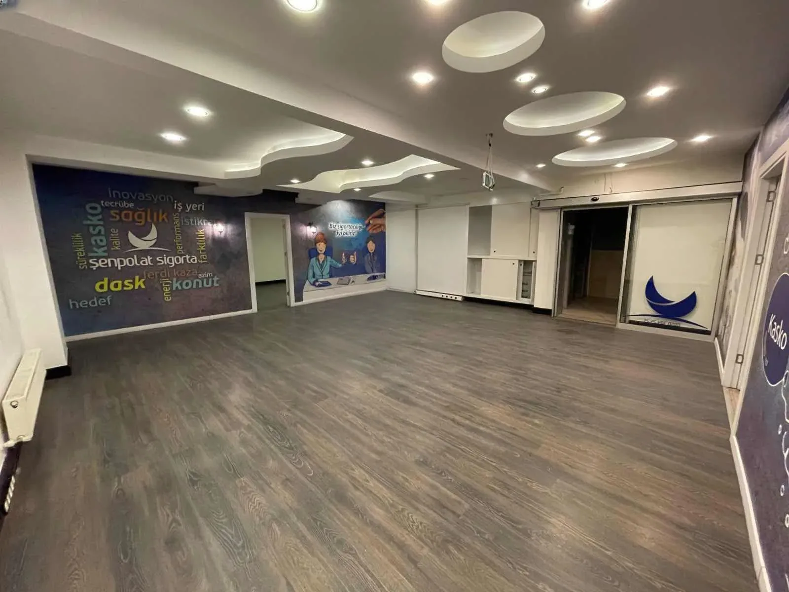Yakutiye Lalapaşa'da 1. Kat 200 m² Kiralık İş Yeri