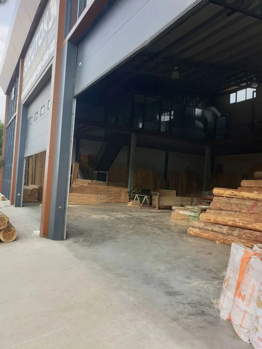 Yakutiye Terminal'da 1 Yaşında 740 m² Satılık İş Yeri