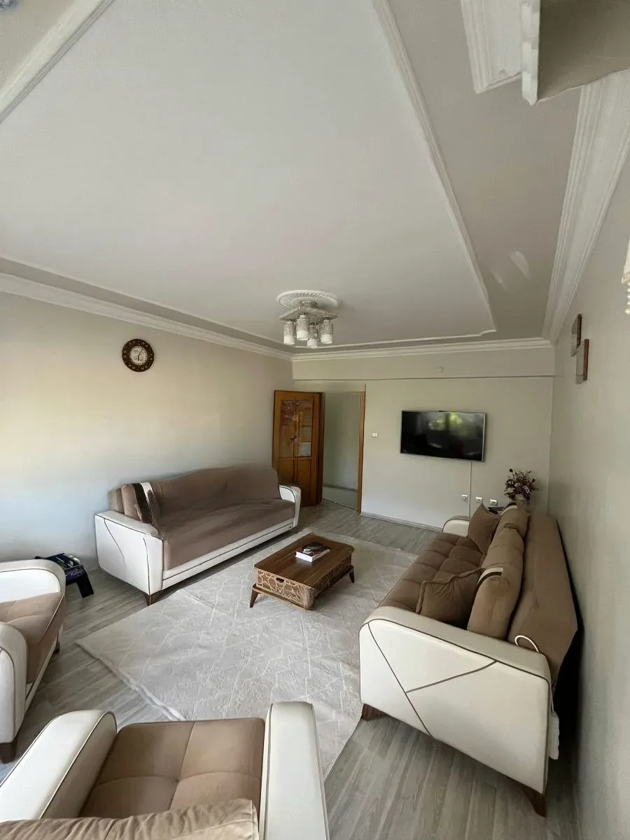 Palandöken Adnan Menderes'te 1. Kat 180 m² 3+1 Satılık Daire