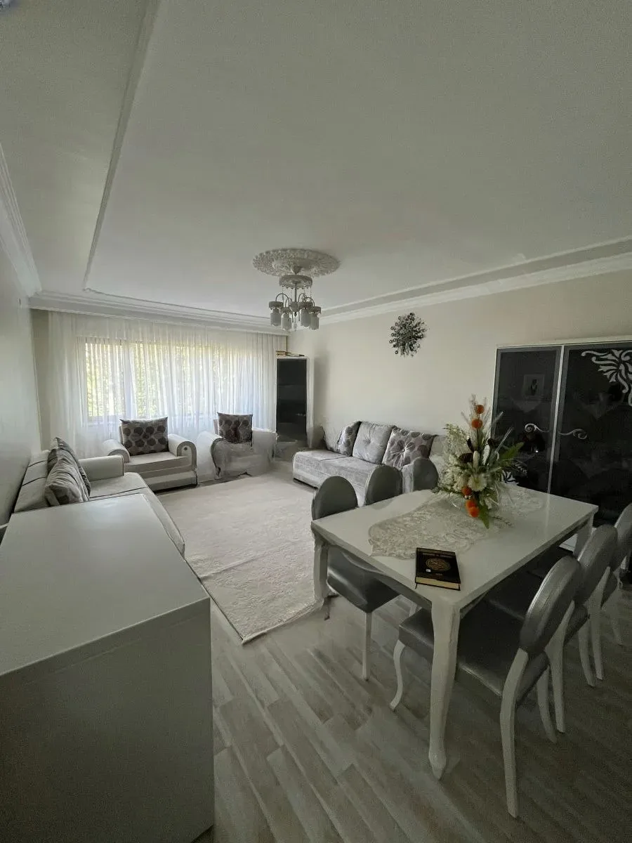 Palandöken Adnan Menderes'te 1. Kat 180 m² 3+1 Satılık Daire