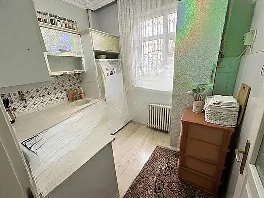 Palandöken Adnan Menderes'te Bodrum Kat 100 m² 3+1 Satılık Daire