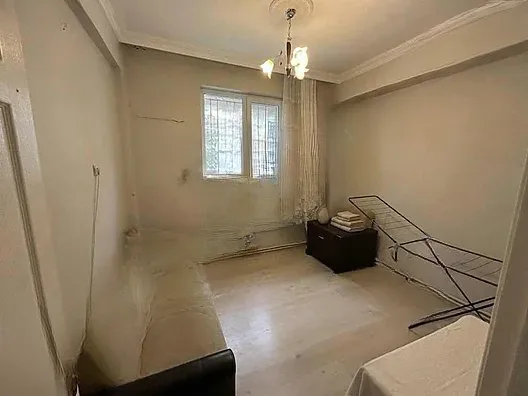 Palandöken Adnan Menderes'te Bodrum Kat 100 m² 3+1 Satılık Daire