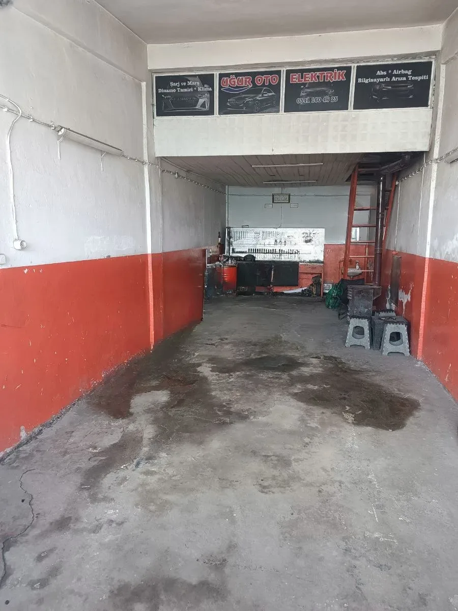 Yakutiye Terminal'da 78 m² Satılık İş Yeri