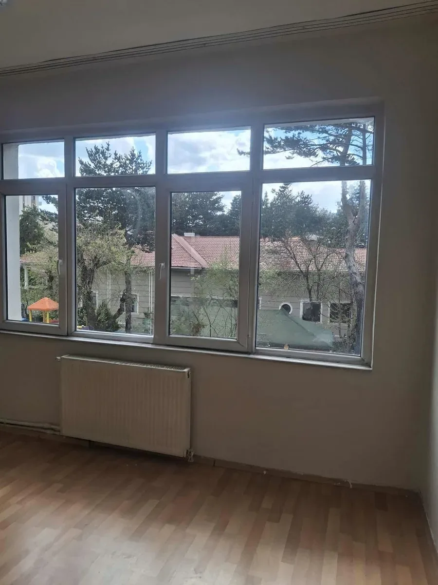 Yakutiye Lalapaşa'da 1. Kat 130 m² Kiralık Daire