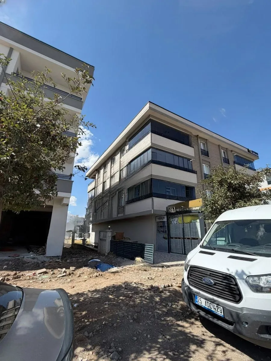 Aziziye Merkez'de 90 m² Satılık Daire
