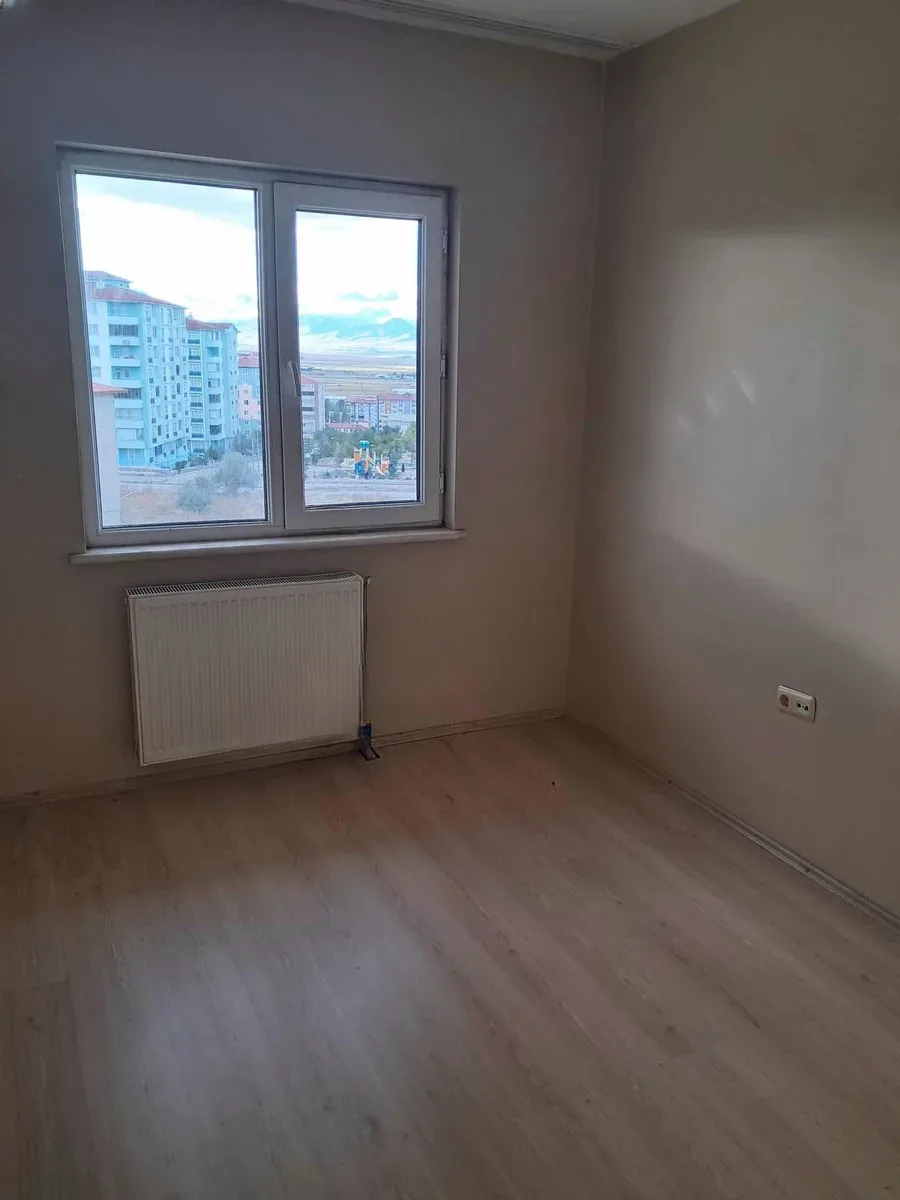 Yakutiye Terminal'da 53 m² Satılık Daire