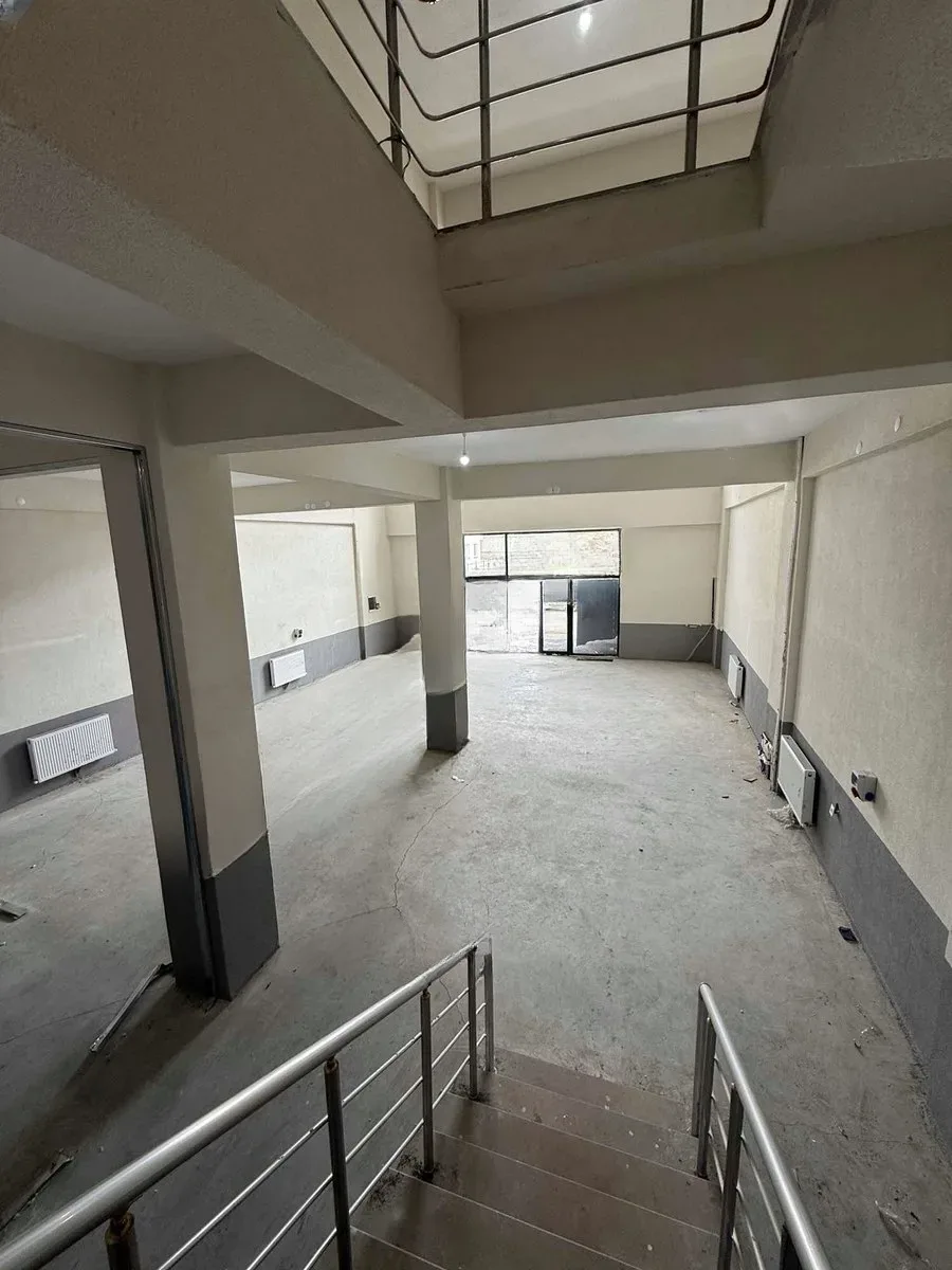 Yakutiye Terminal'da 270 m² Kiralık İş Yeri - 2