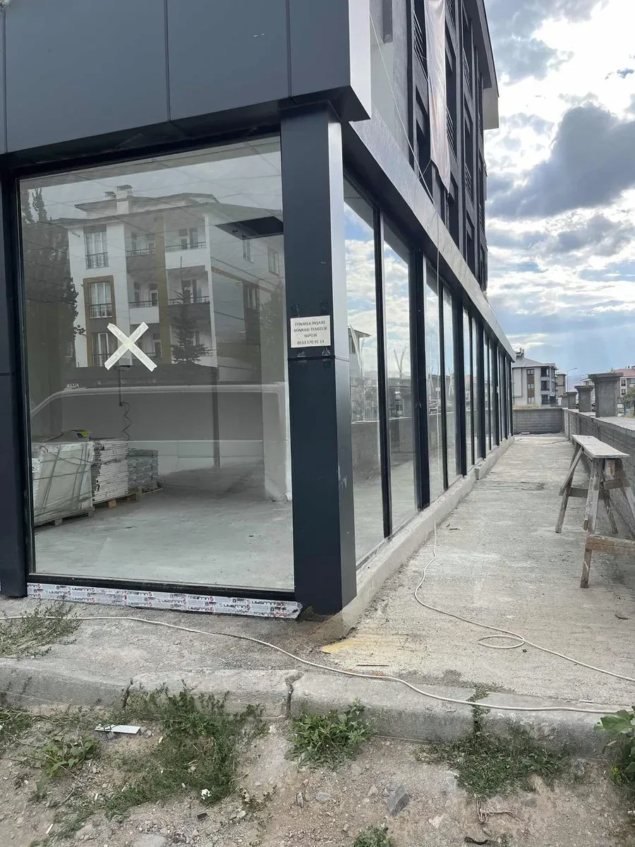 Aziziye Merkez'de 100 m² Satılık İş Yeri
