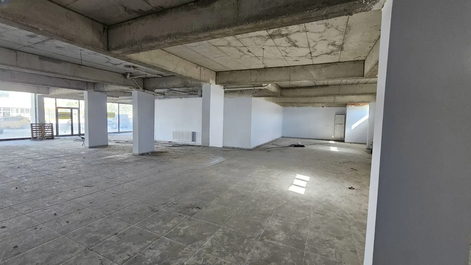 Yakutiye Terminal'da 250 m² Kiralık İş Yeri - Fotoğraf 6