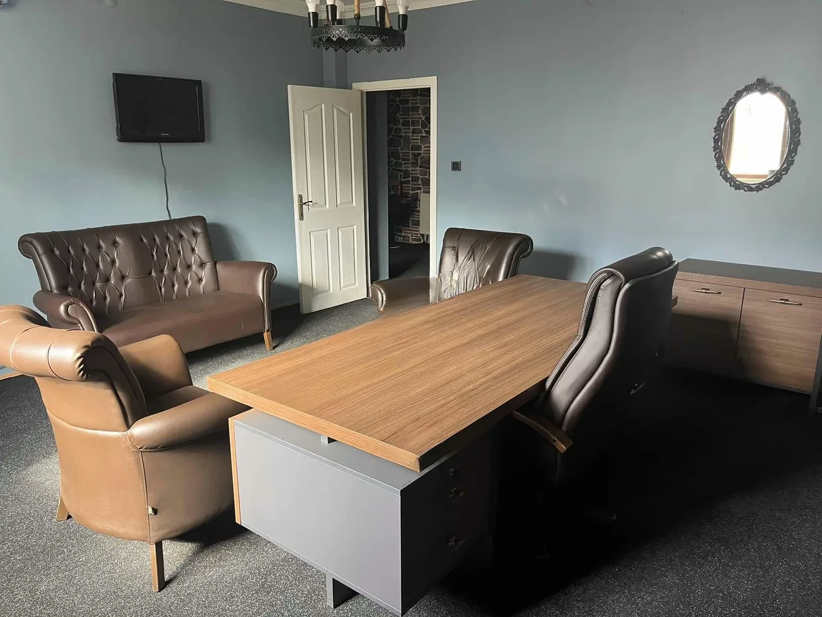 Yakutiye Lalapaşa'da 80 m² Kiralık İş Yeri - 1