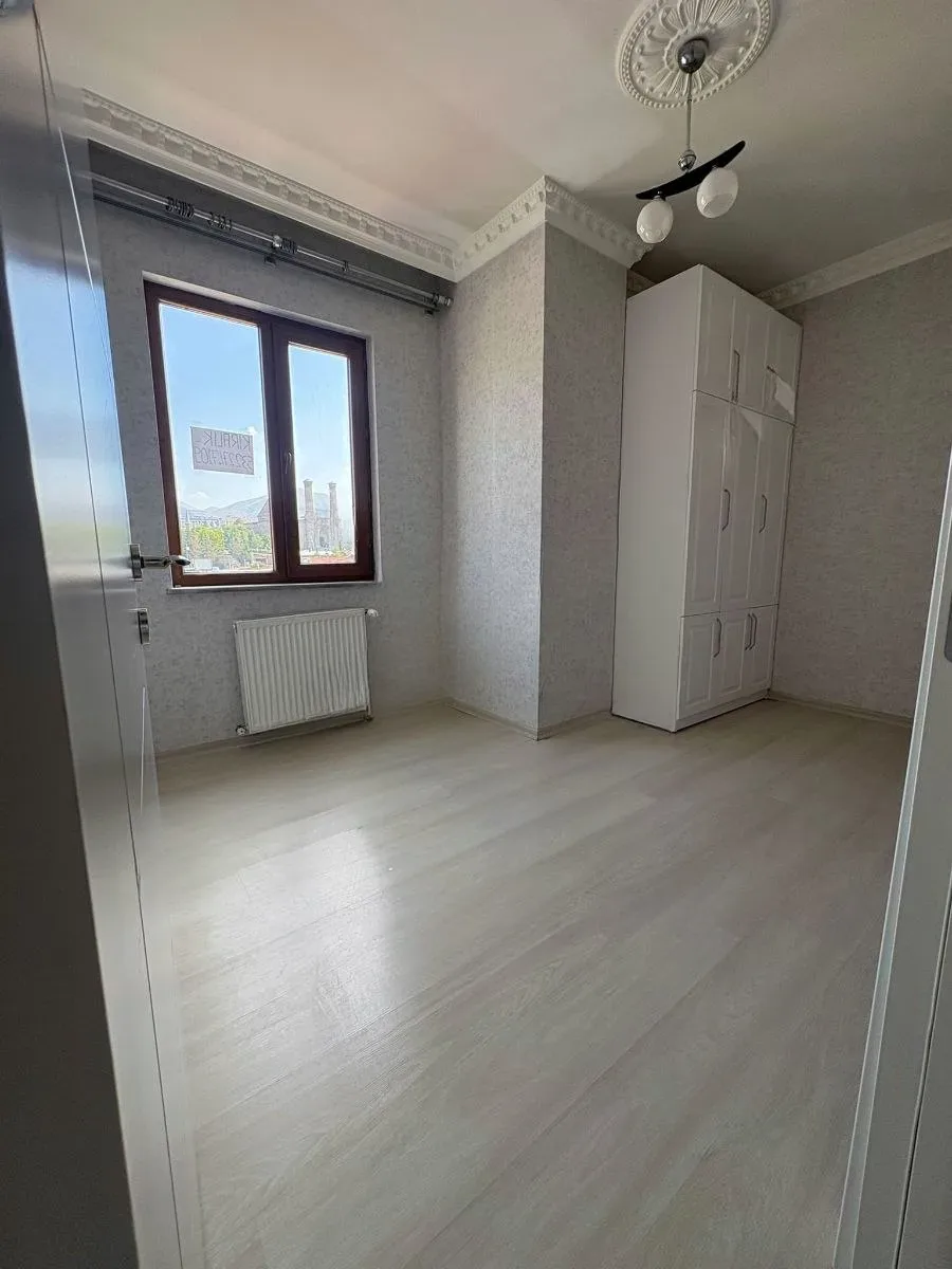Yakutiye Lalapaşa'da 105 m² Kiralık Daire - 1