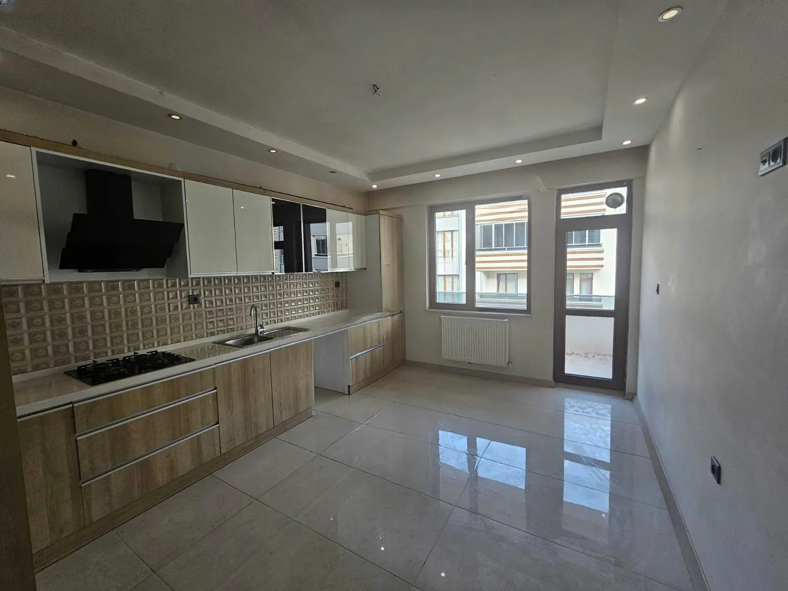 Palandöken Hüseyin Avni Ulaş'ta 175 m² Satılık Daire - Fotoğraf 9