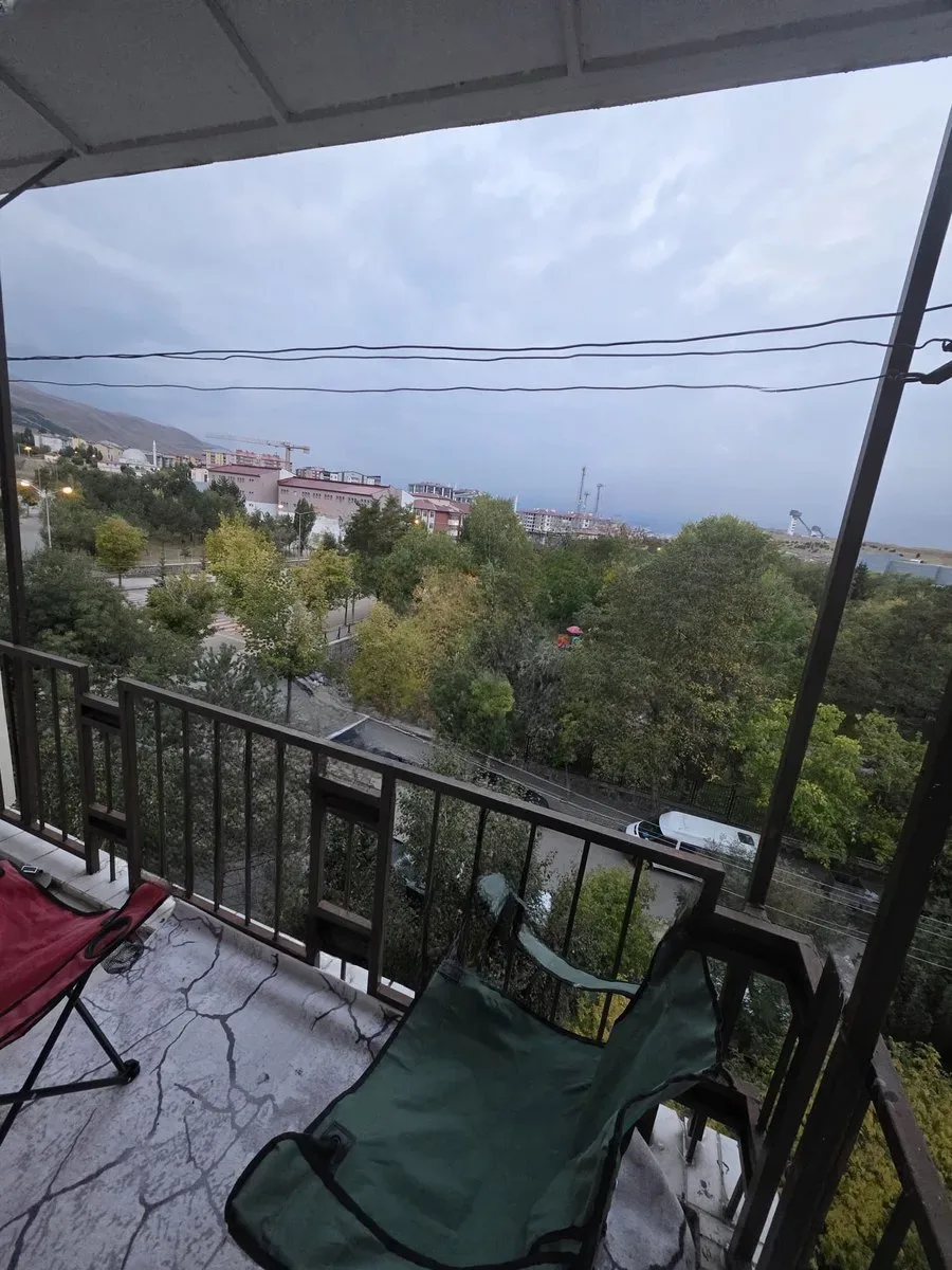 Palandöken Müftü Solakzade'de 120 m² Kiralık Daire - 1