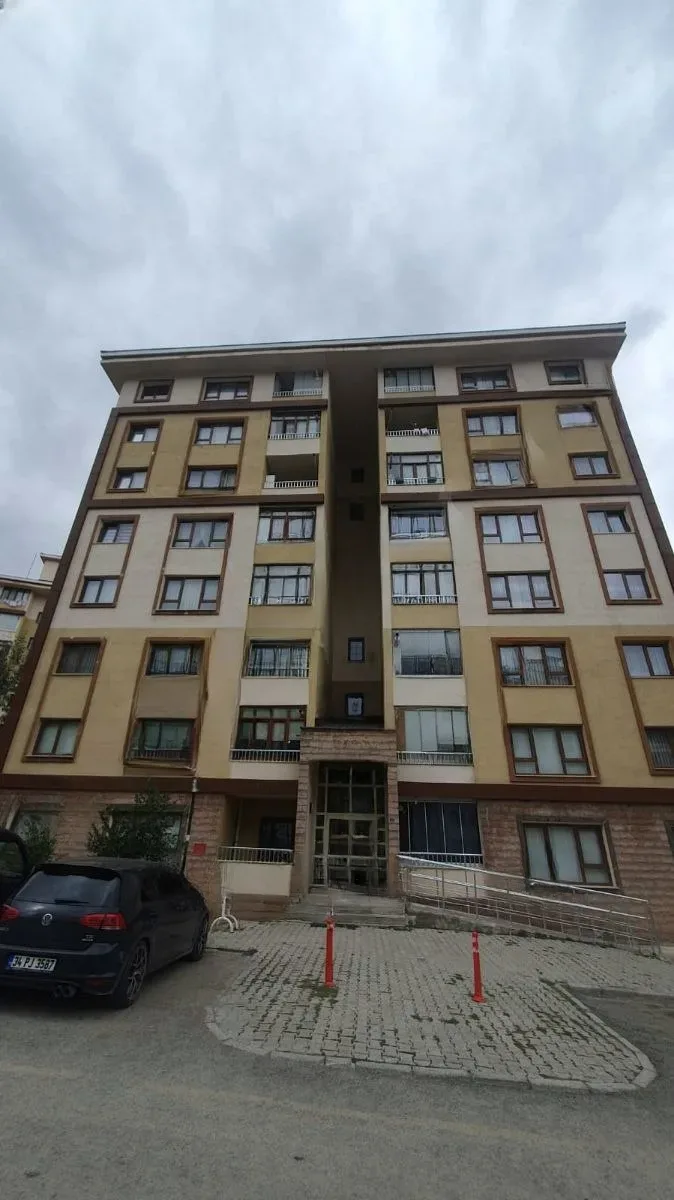 Palandöken Hüseyin Avni Ulaş'ta 120 m² Kiralık Villa - 1