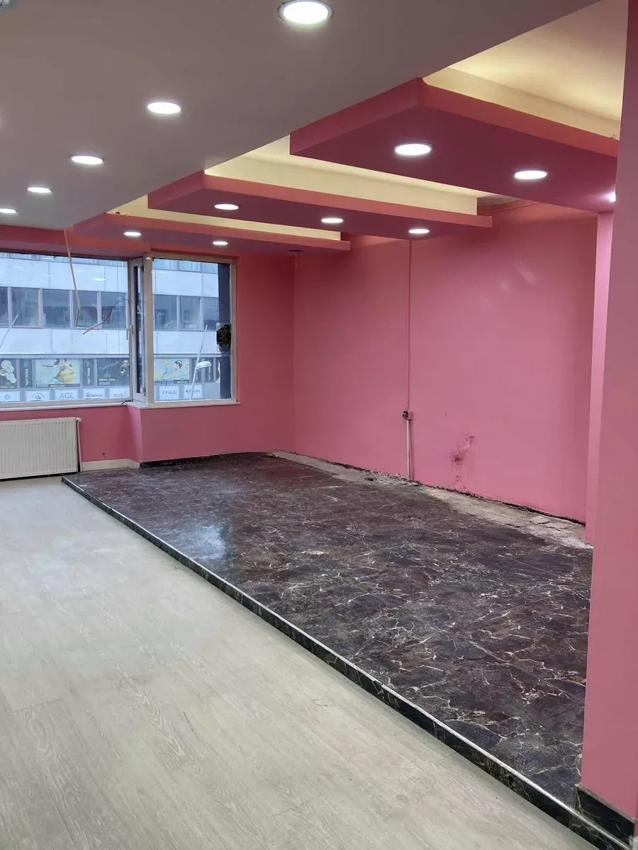 Yakutiye Lalapaşa'da 90 m² Kiralık İş Yeri - 3