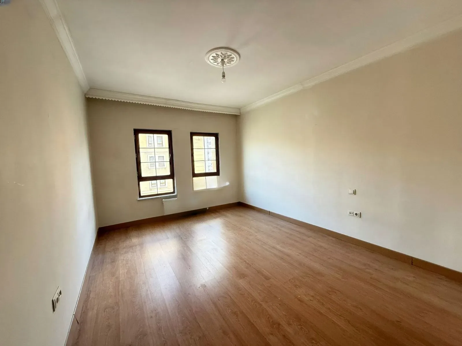 Palandöken Abdurrahman Gazi'de 140 m² Kiralık Daire - 3