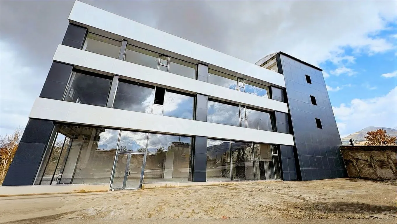 ERZURUM KİRALIK İŞYERİ 1611M² PALANDÖKEN-ÇATI KATI TAMAMI - Fotoğraf 10