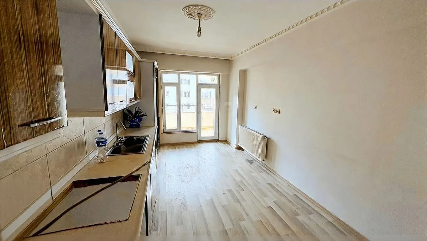140M² ERZURUM KİRALIK 3+1 DAİRE YAKUTIYE MERKEZİ ISITMALI - Fotoğraf 24