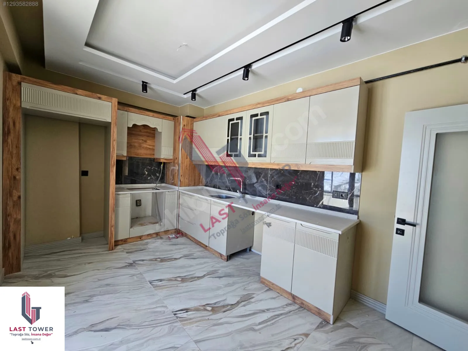 ERZURUM SATILIK 2+1 DAİRE ARA/7 KAT 105M² PALANDÖKEN - Fotoğraf 2