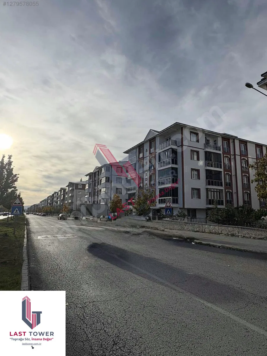 ERZURUM SATILIK 3+1 DAİRE | YAKUTIYE 150M² MERKEZİ ISITMALI - Fotoğraf 22