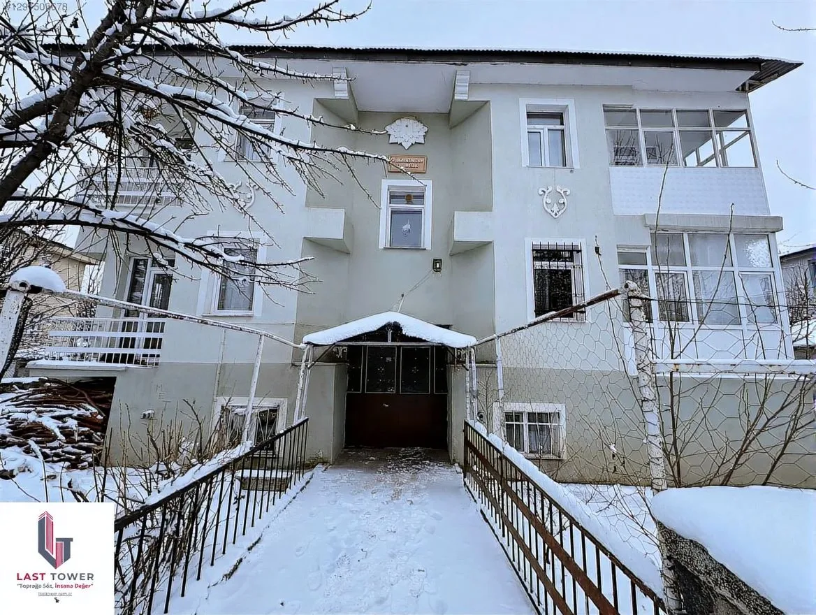 ERZURUM KİRALIK 2+1 DAİRE ÇATI KATI KAT 90M² AZIZIYE - Fotoğraf 15