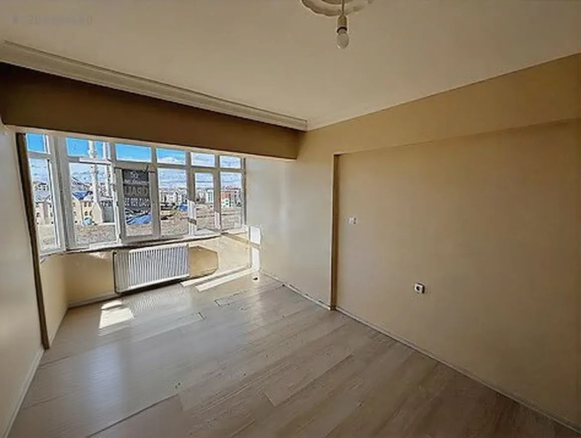 100M² ERZURUM KİRALIK 2+0 DAİRE AZIZIYE SİTE İÇİ