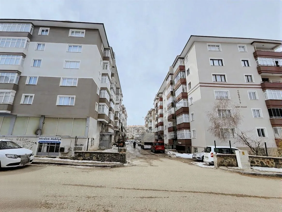 ERZURUM PALANDÖKEN KİRALIK 3+1 DAİRE 150M² SİTE İÇİ - Fotoğraf 25