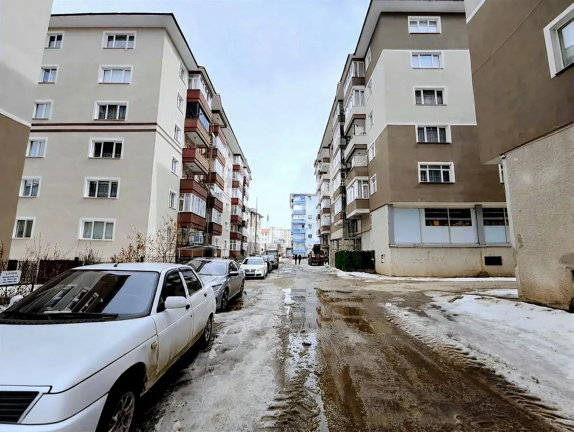 ERZURUM PALANDÖKEN KİRALIK 3+1 DAİRE 150M² SİTE İÇİ - Fotoğraf 26
