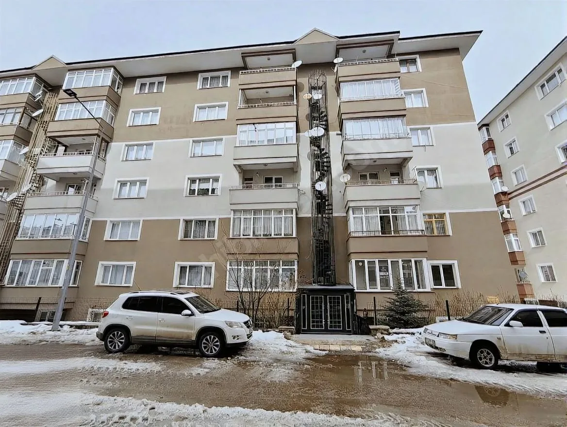 ERZURUM PALANDÖKEN KİRALIK 3+1 DAİRE 150M² SİTE İÇİ - Fotoğraf 28