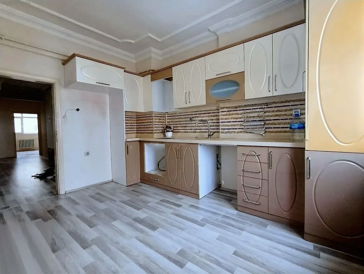 ERZURUM PALANDÖKEN KİRALIK 3+1 DAİRE 150M² MERKEZİ ISITMALI - Fotoğraf 6