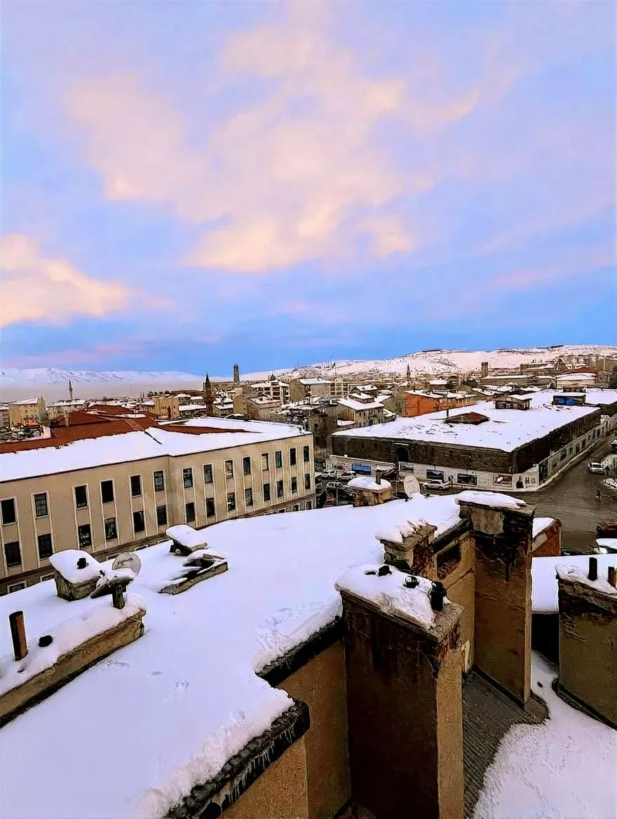 ERZURUM KİRALIK ASANSÖRLÜ 6+1 DUBLEKS 300M² YAKUTIYE - Fotoğraf 20