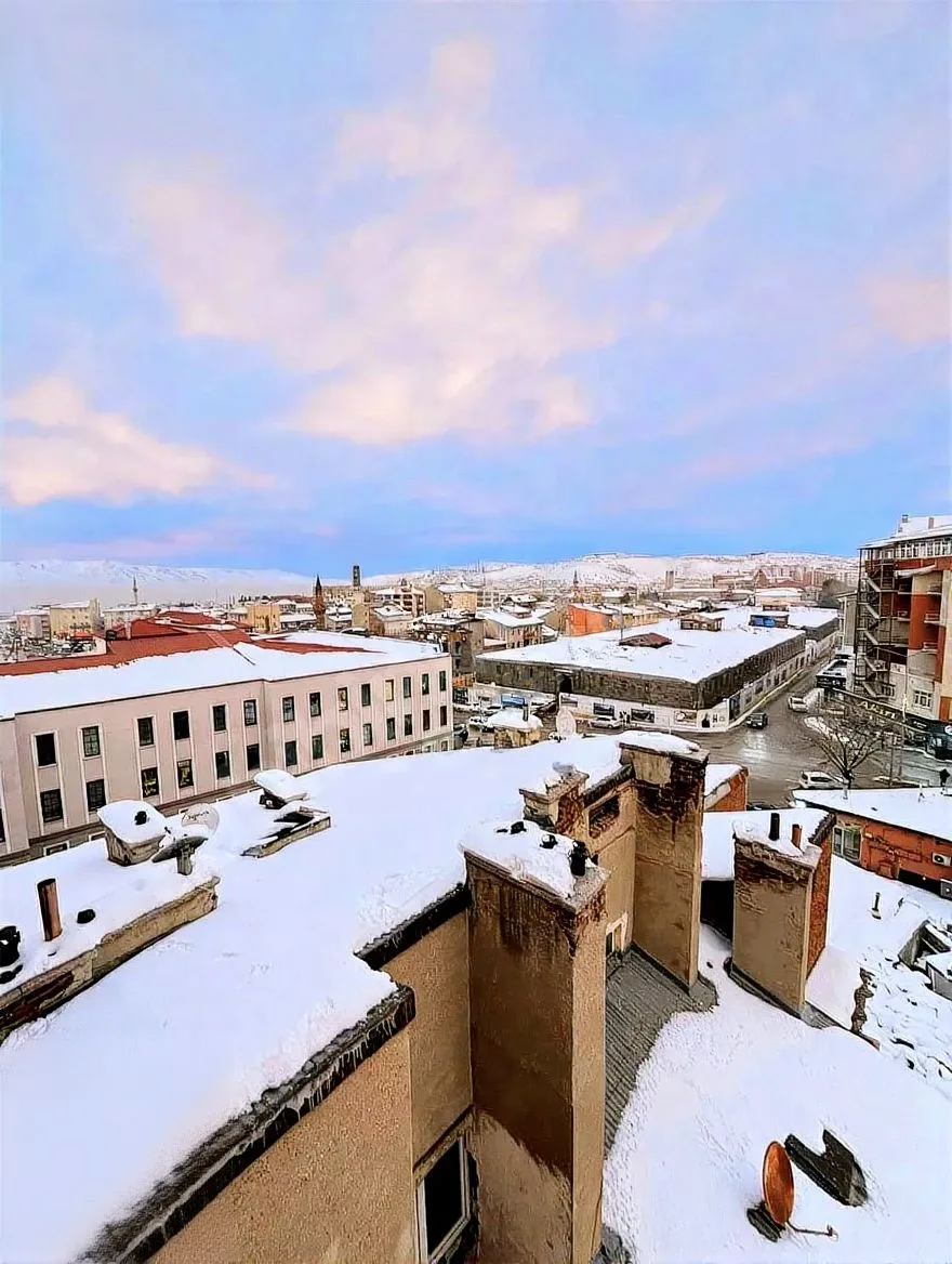 ERZURUM KİRALIK ASANSÖRLÜ 6+1 DUBLEKS 300M² YAKUTIYE - Fotoğraf 32