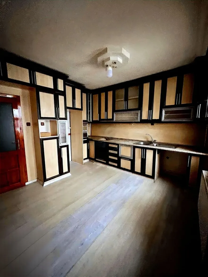 ERZURUM KİRALIK ASANSÖRLÜ 6+1 DUBLEKS 300M² YAKUTIYE - Fotoğraf 4