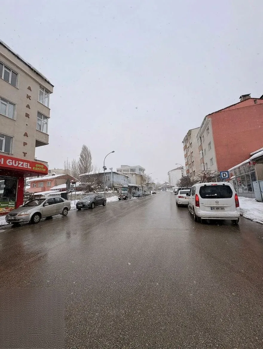 ERZURUM KİRALIK 3+1 DAİRE GİRİŞ KAT KAT 140M² YAKUTIYE - Fotoğraf 20