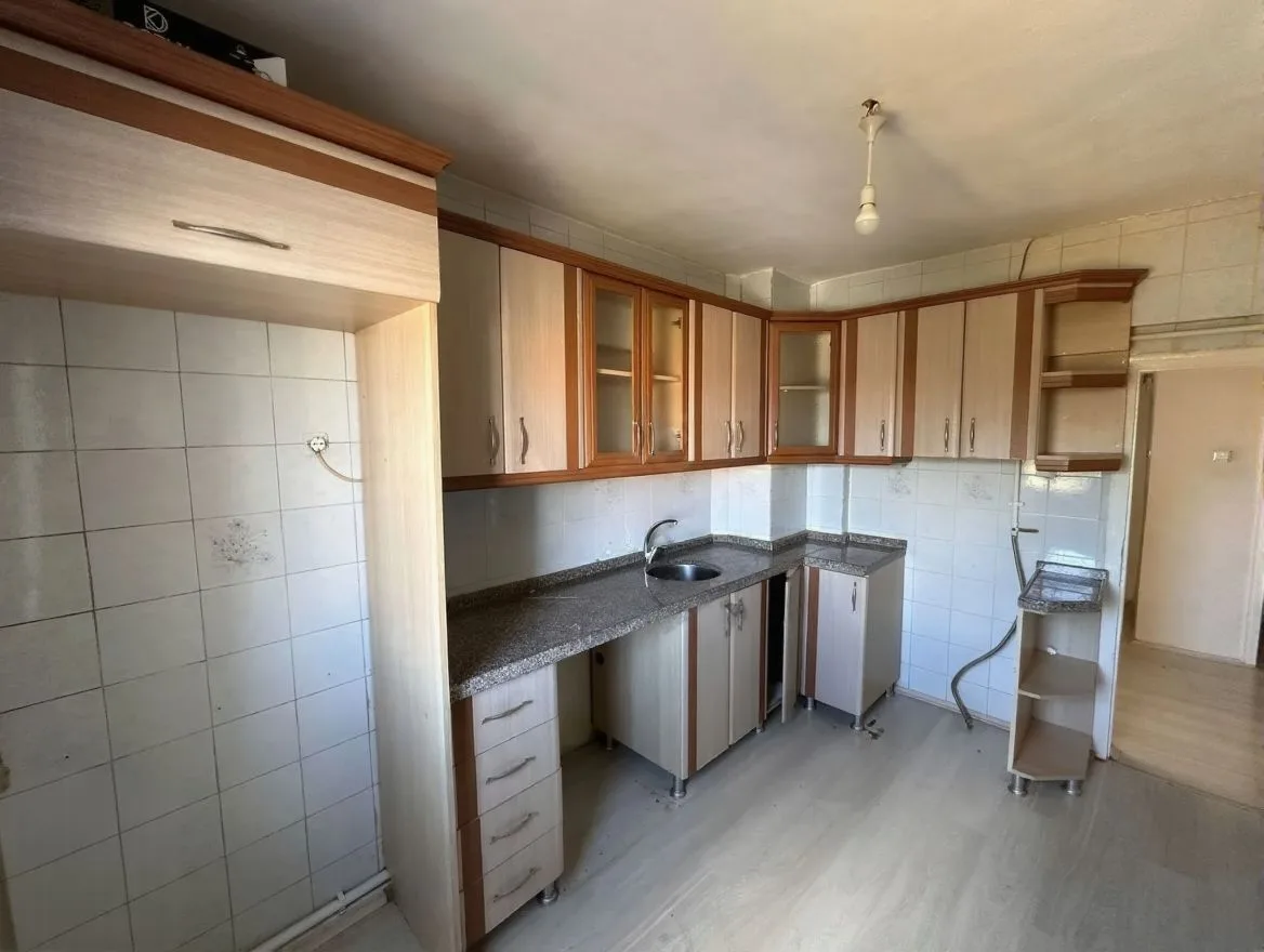ERZURUM AZIZIYE KİRALIK 3+1 DAİRE SELÇUKLU MH. 130M² - Fotoğraf 2