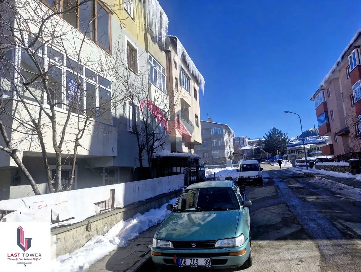 ERZURUM KİRALIK 3+1 DAİRE ARA/3 KAT 120M² YAKUTIYE