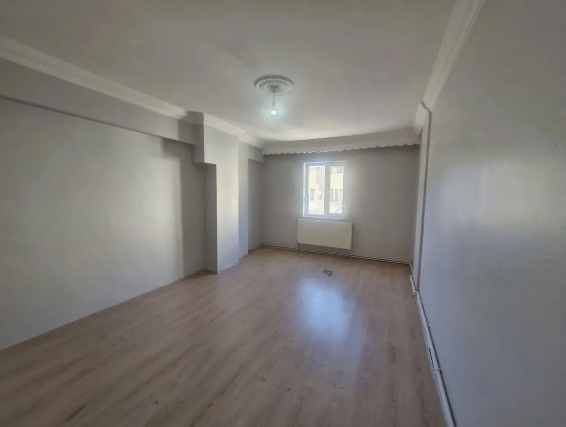 ERZURUM KİRALIK 3+1 DAİRE ARA/3 KAT 120M² YAKUTIYE - Fotoğraf 6