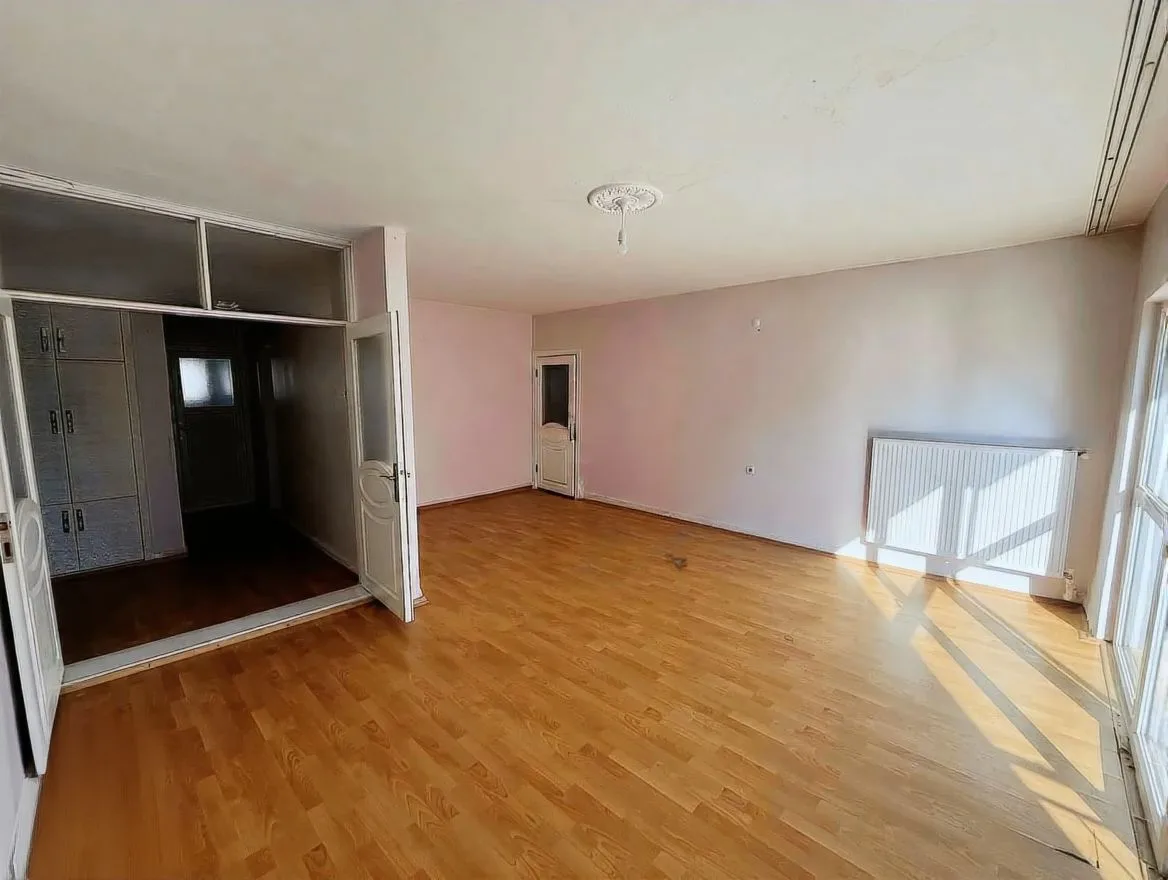 ERZURUM KİRALIK MERKEZİ ISITMALI 3+1 DAİRE 120M² YAKUTIYE - 2