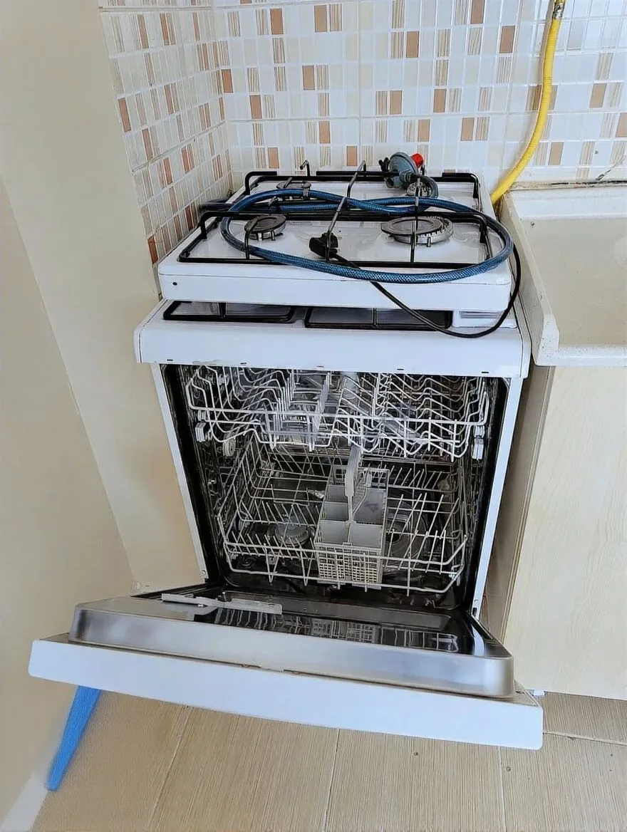 ERZURUM KİRALIK 1+1 DAİRE ÇATI KATI KAT 45M² YAKUTIYE - Fotoğraf 33