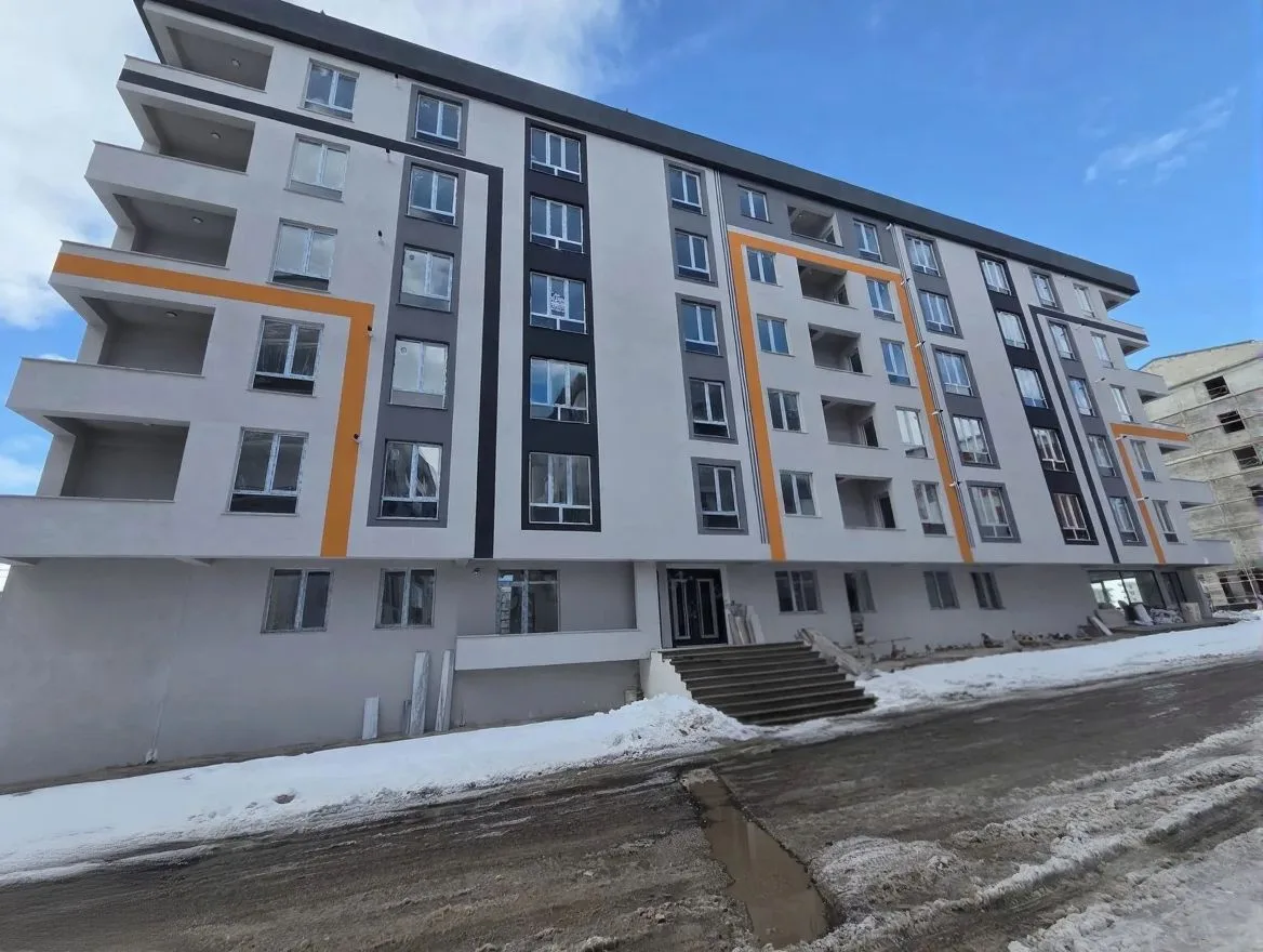 ERZURUM YAKUTIYE KİRALIK 2+1 DAİRE 90M² SIFIR - 2