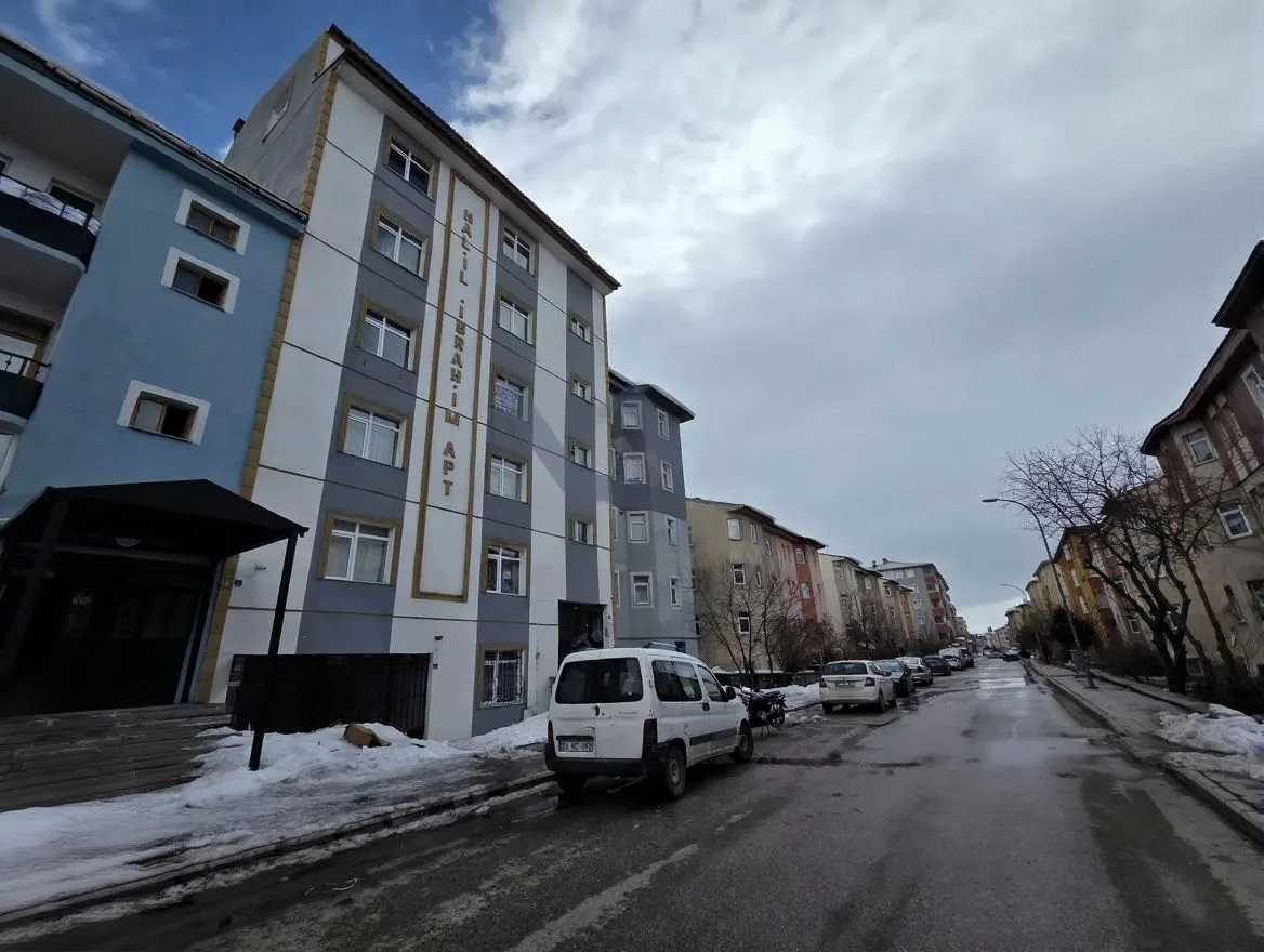 157M² ERZURUM KİRALIK 3+1 DAİRE YAKUTIYE