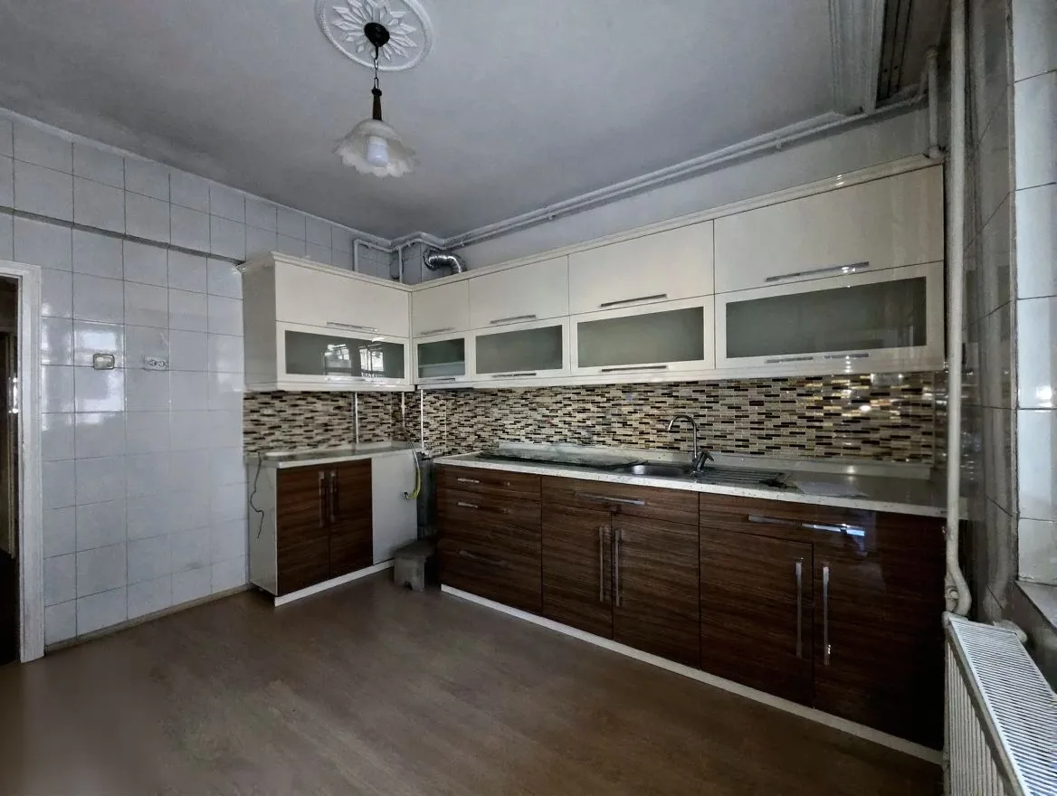 ERZURUM KİRALIK 3+1 DAİRE 140M² YAKUTIYE ARA/5 - Fotoğraf 11
